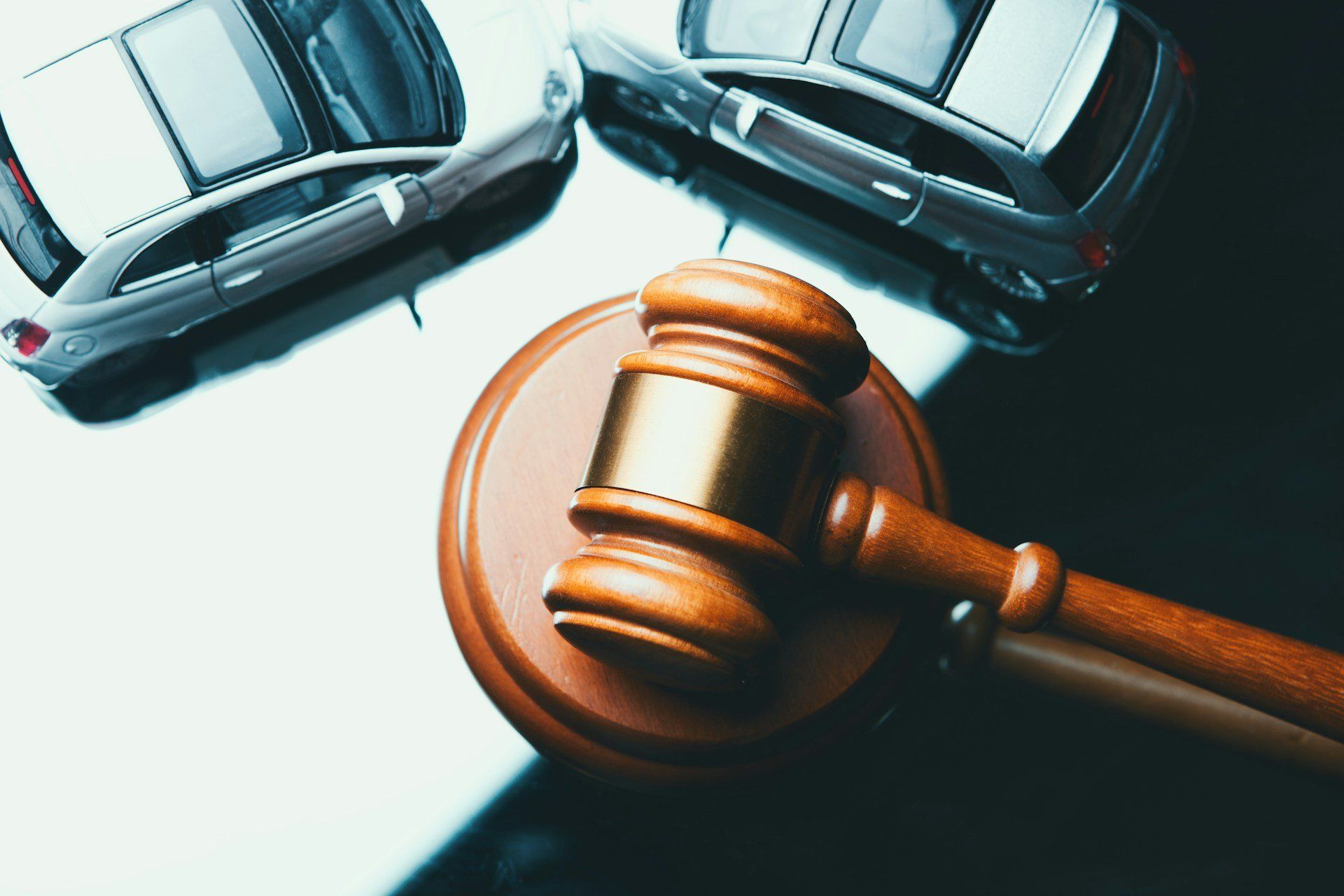 How Legal Compliance Fortifies Senior Management’s Position?